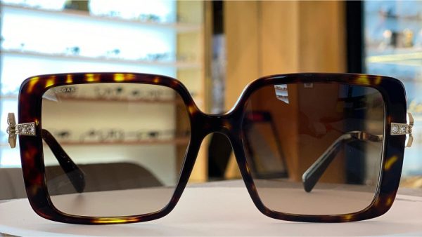 EYE ZONE OPTIC